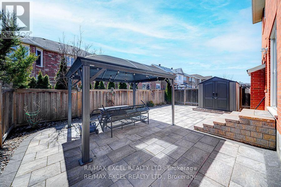 












99 JAMES PARROTT AVENUE

,
Markham (Wismer),




Ontario
L6E2B3

