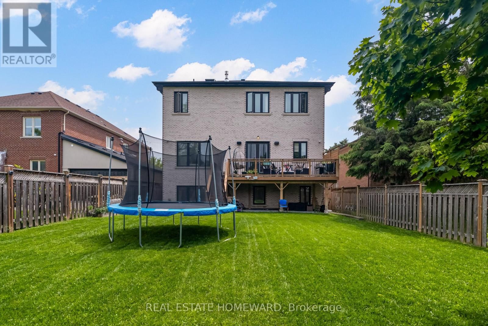 












6 MACKAY DRIVE

,
Richmond Hill (South Richvale),




Ontario
L4C6P1


