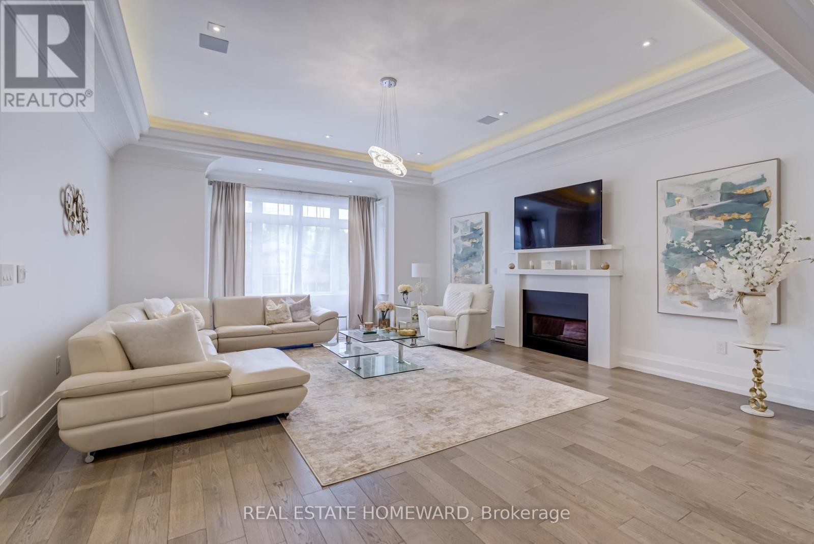 












6 MACKAY DRIVE

,
Richmond Hill (South Richvale),




Ontario
L4C6P1

