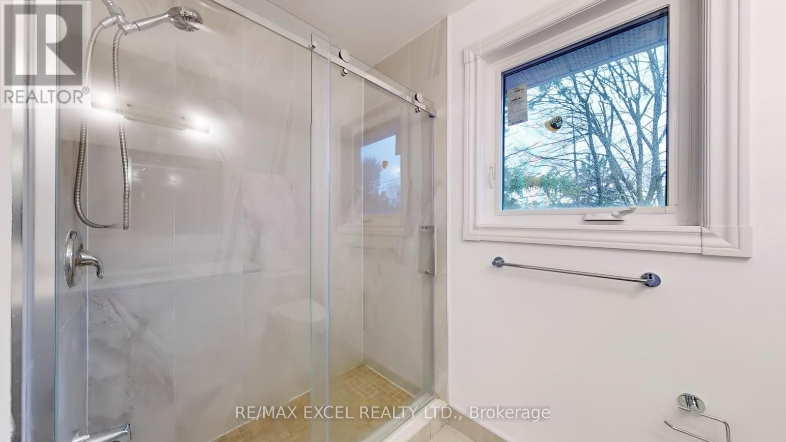 












12 LAKEVISTA AVENUE

,
Markham (Bullock),




Ontario
L3P1H5

