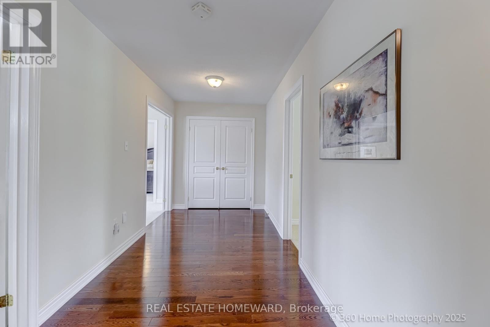 












9 TARMACK DRIVE

,
Richmond Hill (Jefferson),




Ontario
L4E0E6


