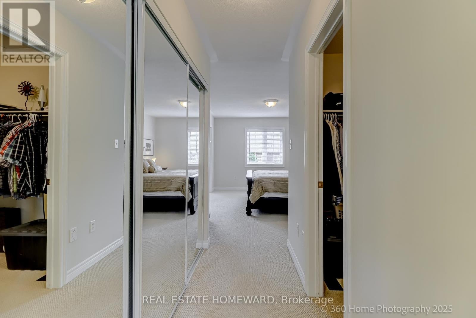 












9 TARMACK DRIVE

,
Richmond Hill (Jefferson),




Ontario
L4E0E6

