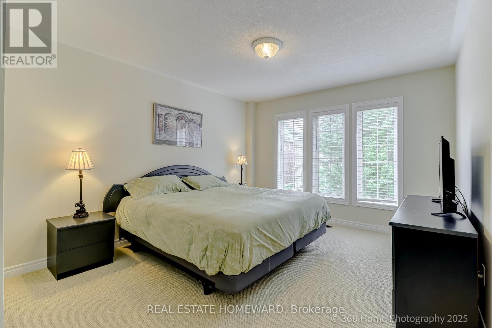 












9 TARMACK DRIVE

,
Richmond Hill (Jefferson),




Ontario
L4E0E6

