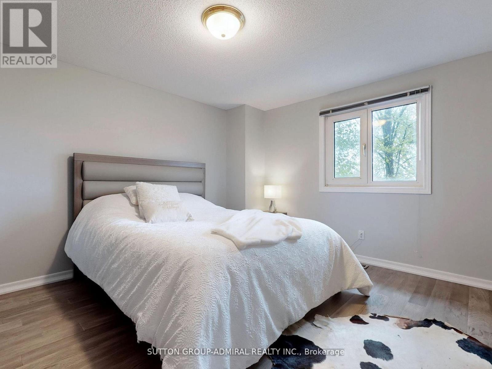 












308 PETHERAM PLACE

,
Newmarket (Glenway Estates),




Ontario
L3X1J7

