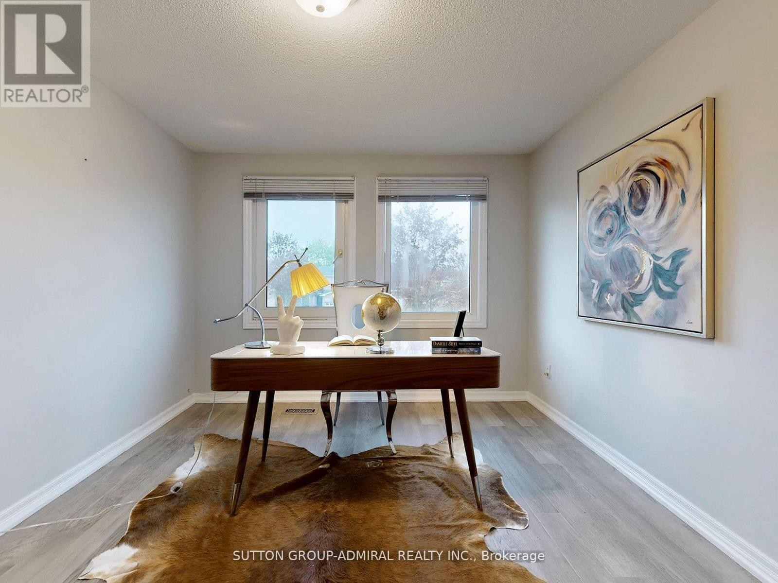 












308 PETHERAM PLACE

,
Newmarket (Glenway Estates),




Ontario
L3X1J7

