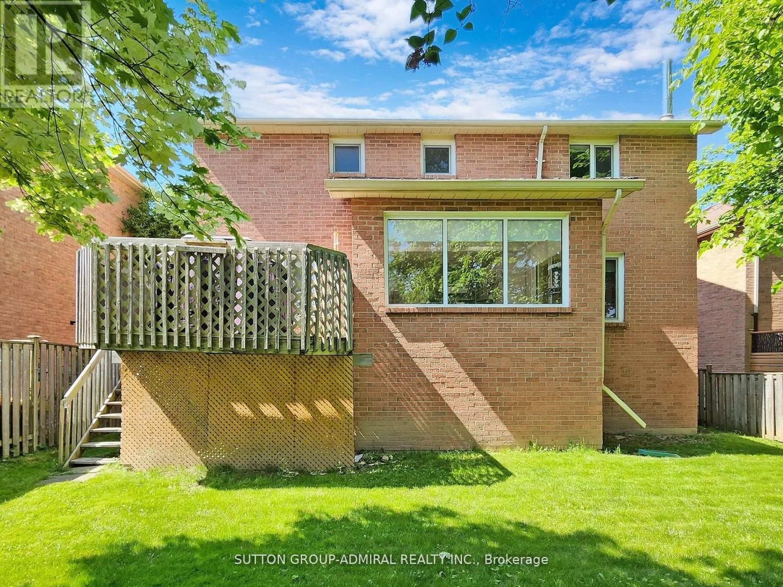 












308 PETHERAM PLACE

,
Newmarket (Glenway Estates),




Ontario
L3X1J7

