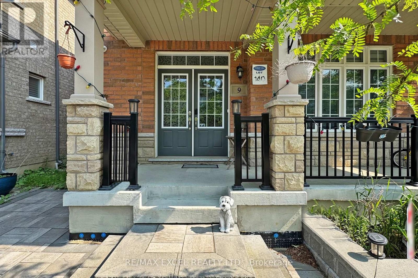 












9 SUNNYSIDE HILL ROAD

,
Markham (Cornell),




Ontario
L6B0X4

