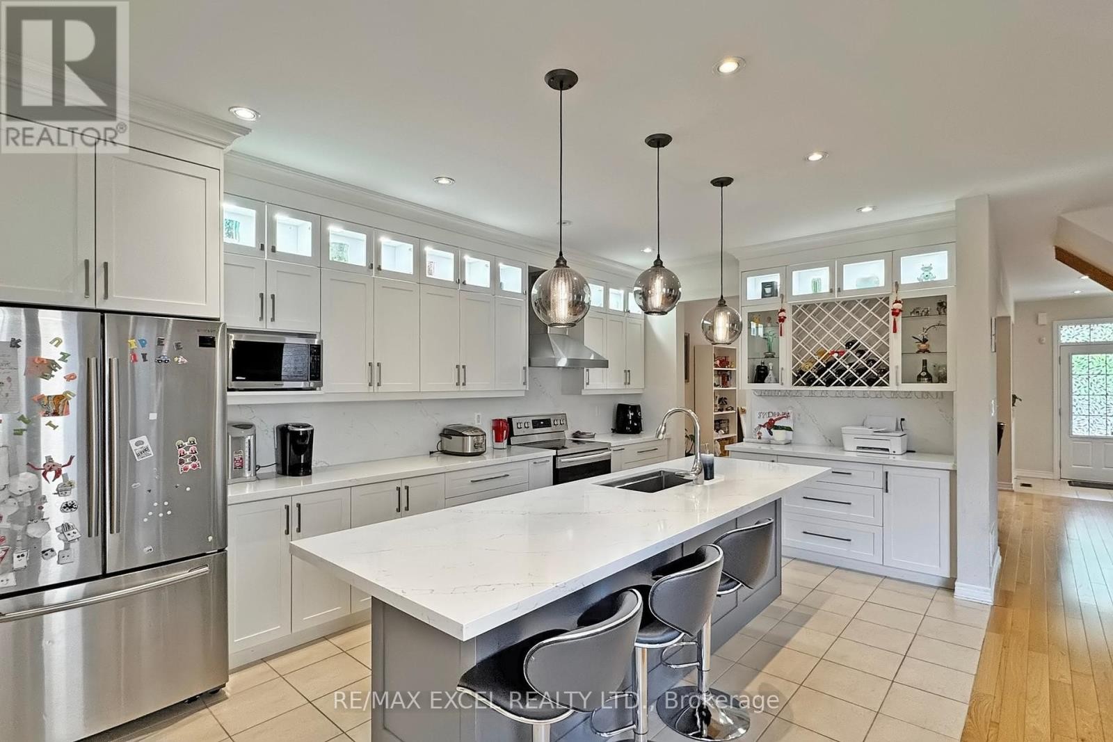 












9 SUNNYSIDE HILL ROAD

,
Markham (Cornell),




Ontario
L6B0X4

