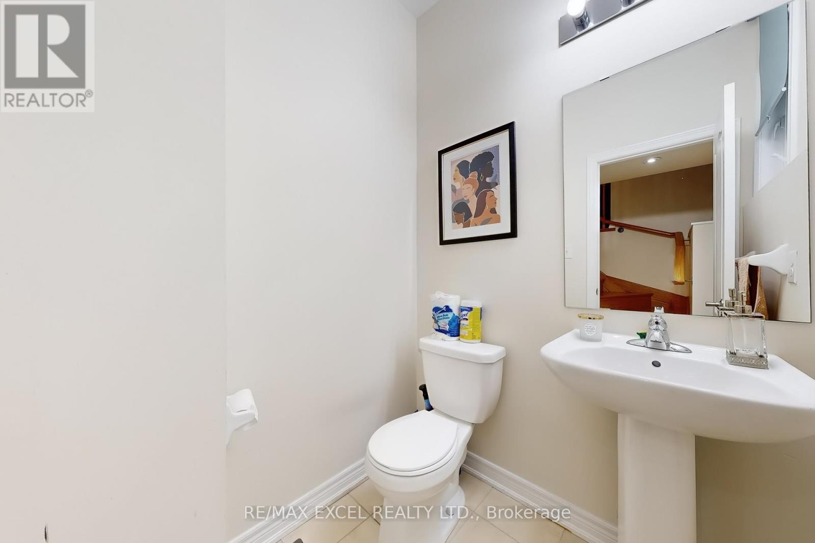 












9 SUNNYSIDE HILL ROAD

,
Markham (Cornell),




Ontario
L6B0X4

