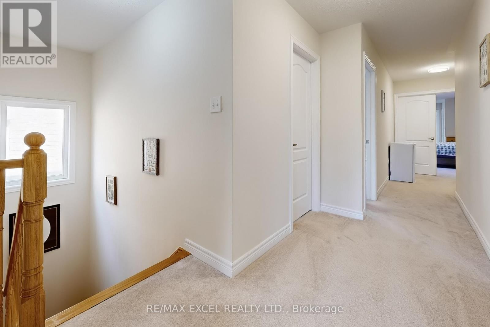












9 SUNNYSIDE HILL ROAD

,
Markham (Cornell),




Ontario
L6B0X4


