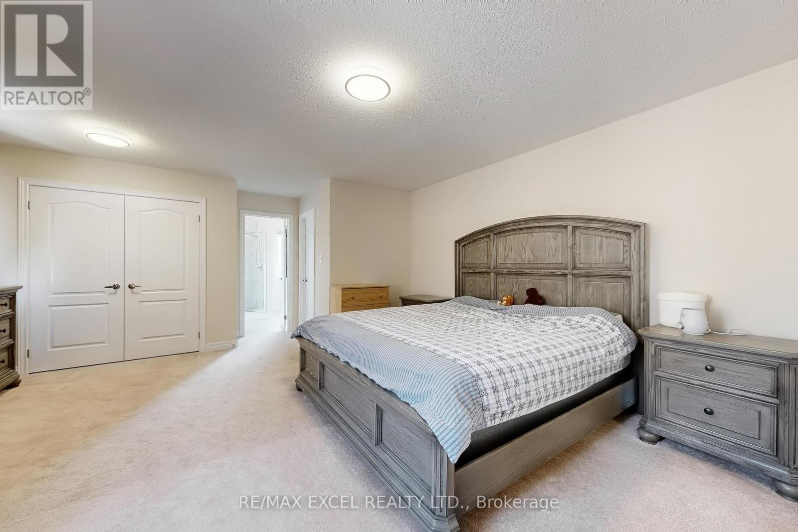 












9 SUNNYSIDE HILL ROAD

,
Markham (Cornell),




Ontario
L6B0X4

