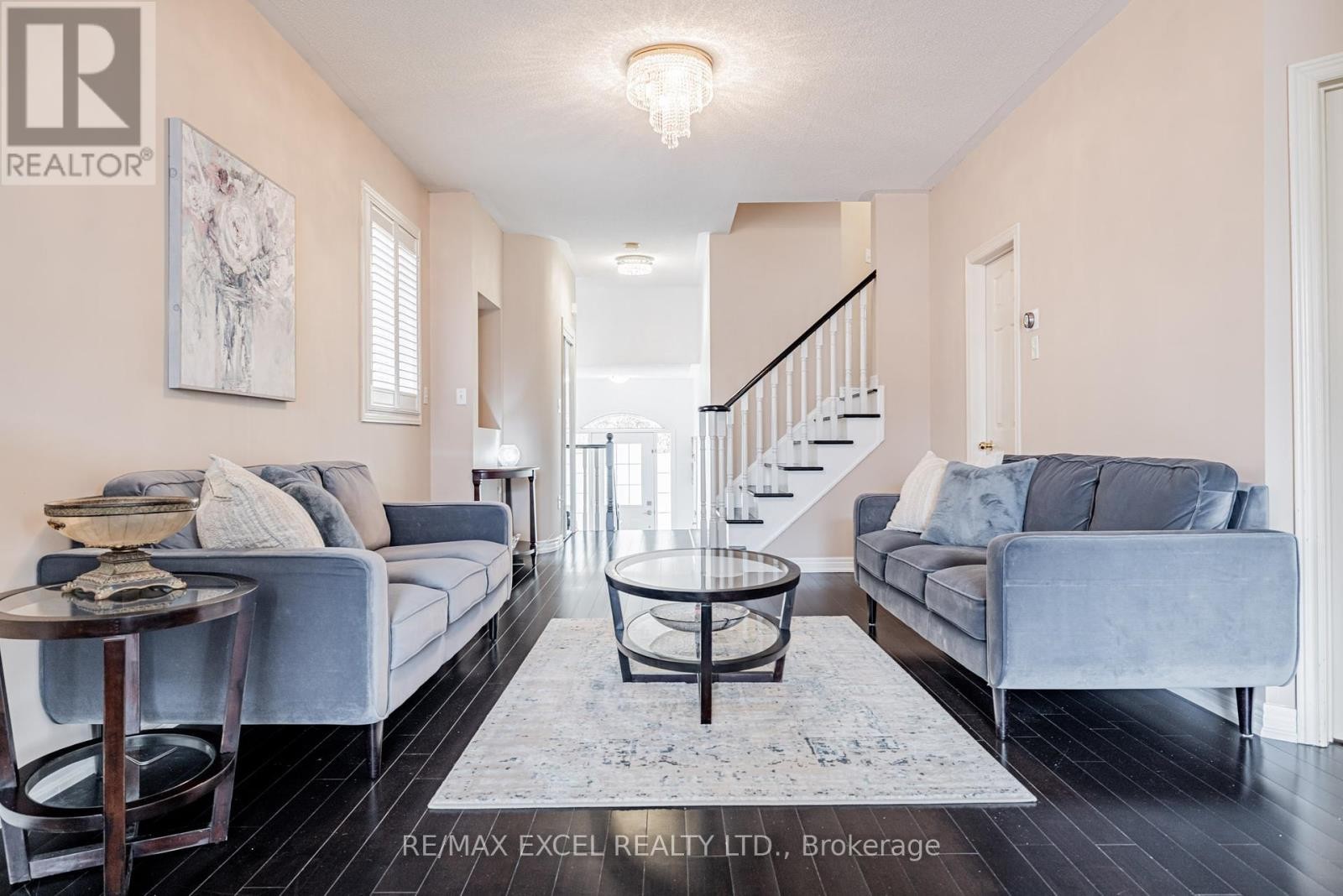 












46 GUERY CRESCENT

,
Vaughan (East Woodbridge),




Ontario
L4L9P5

