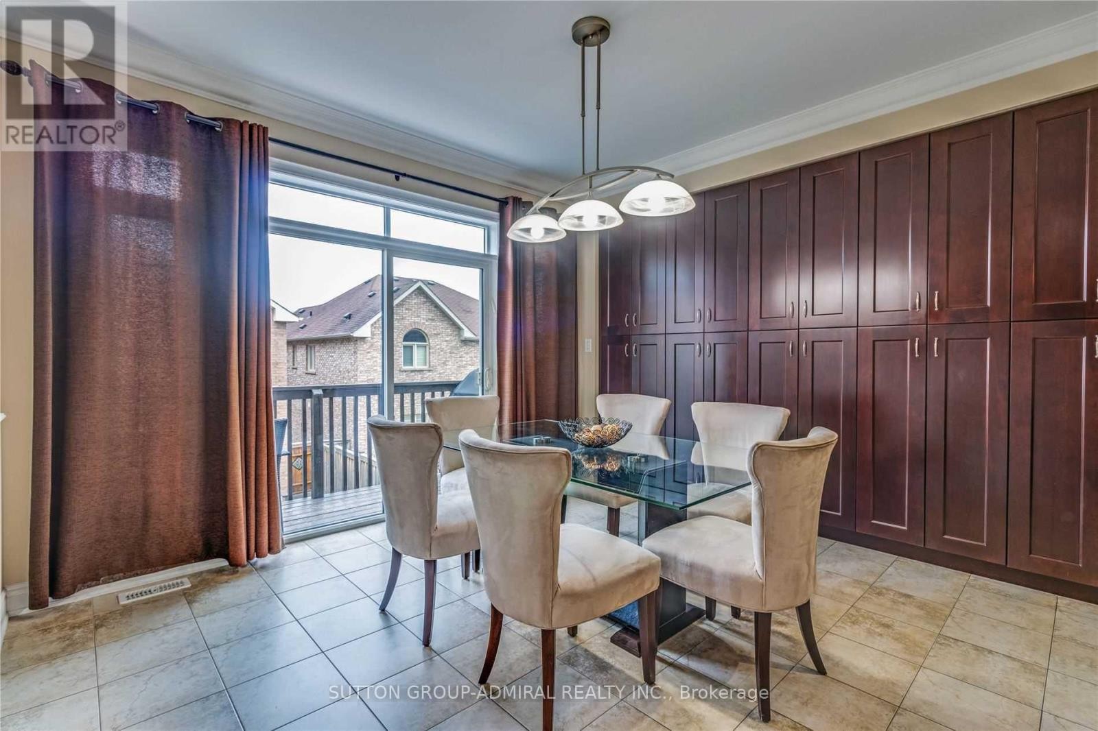 












305 ILAN RAMON BOULEVARD

,
Vaughan (Patterson),




Ontario
L6A0W4

