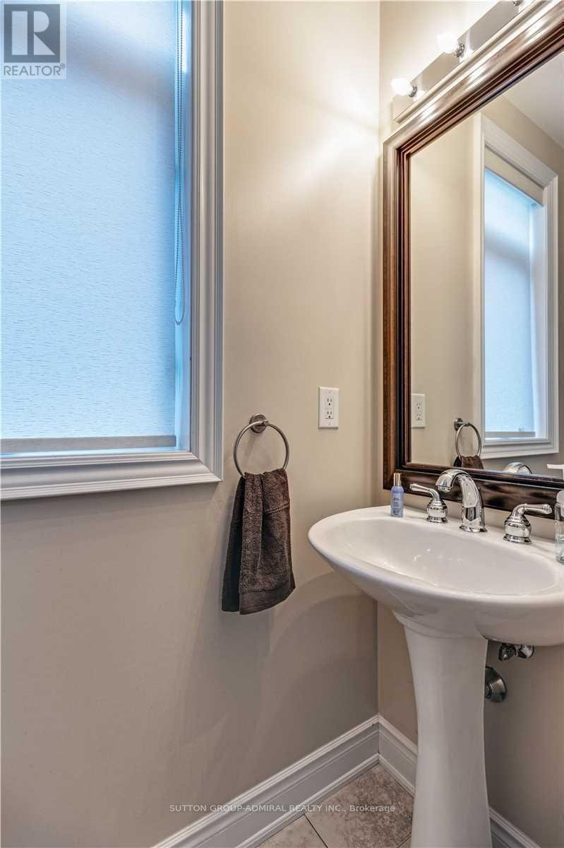 












305 ILAN RAMON BOULEVARD

,
Vaughan (Patterson),




Ontario
L6A0W4

