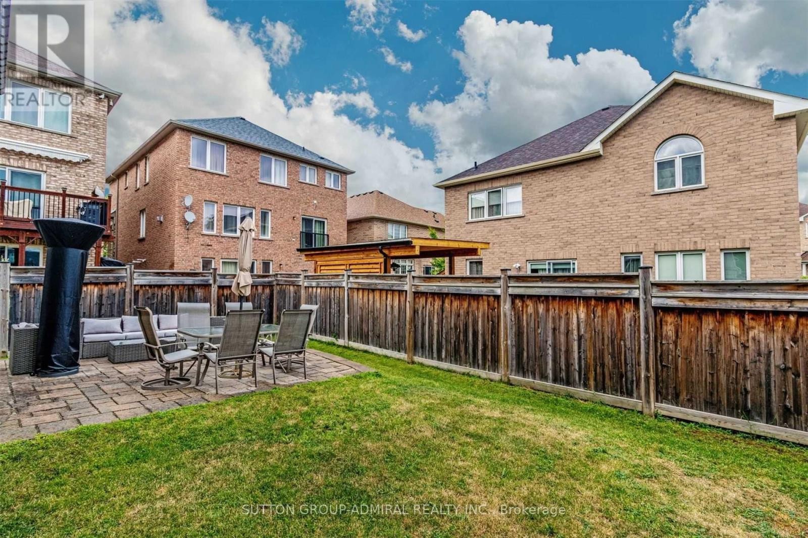 












305 ILAN RAMON BOULEVARD

,
Vaughan (Patterson),




Ontario
L6A0W4

