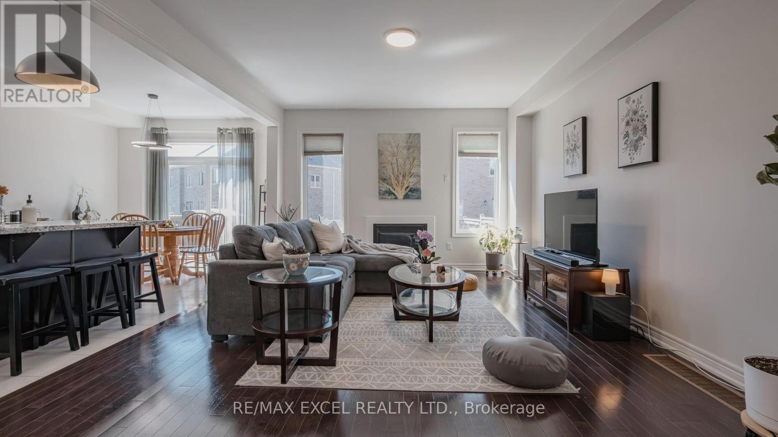 












75 CHOUINARD WAY

,
Aurora,




Ontario
L4G7C4

