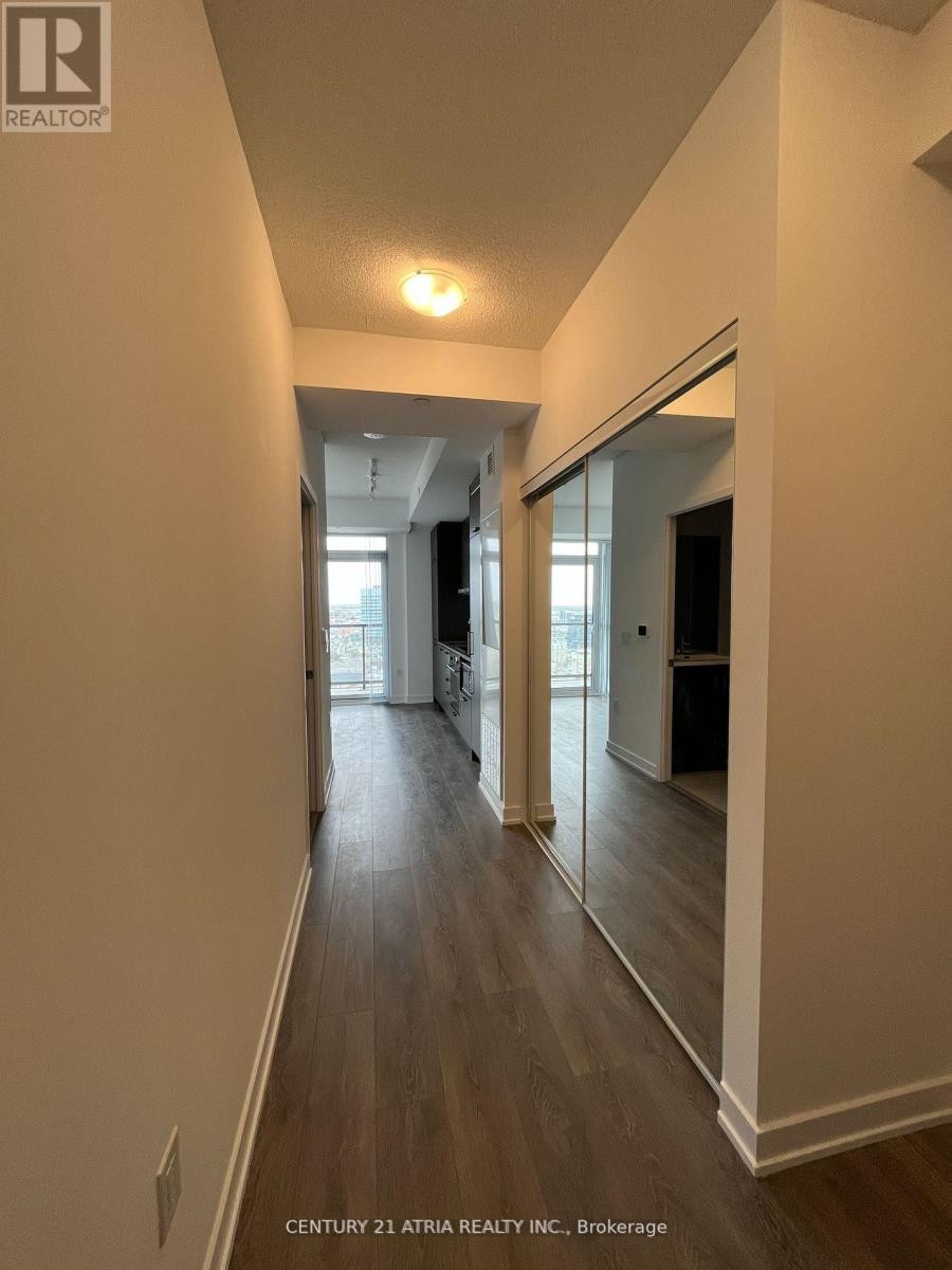 












1917 - 38 HONEYCRISP CRESCENT

,
Vaughan (Vaughan Corporate Centre),




Ontario
L4K0M8

