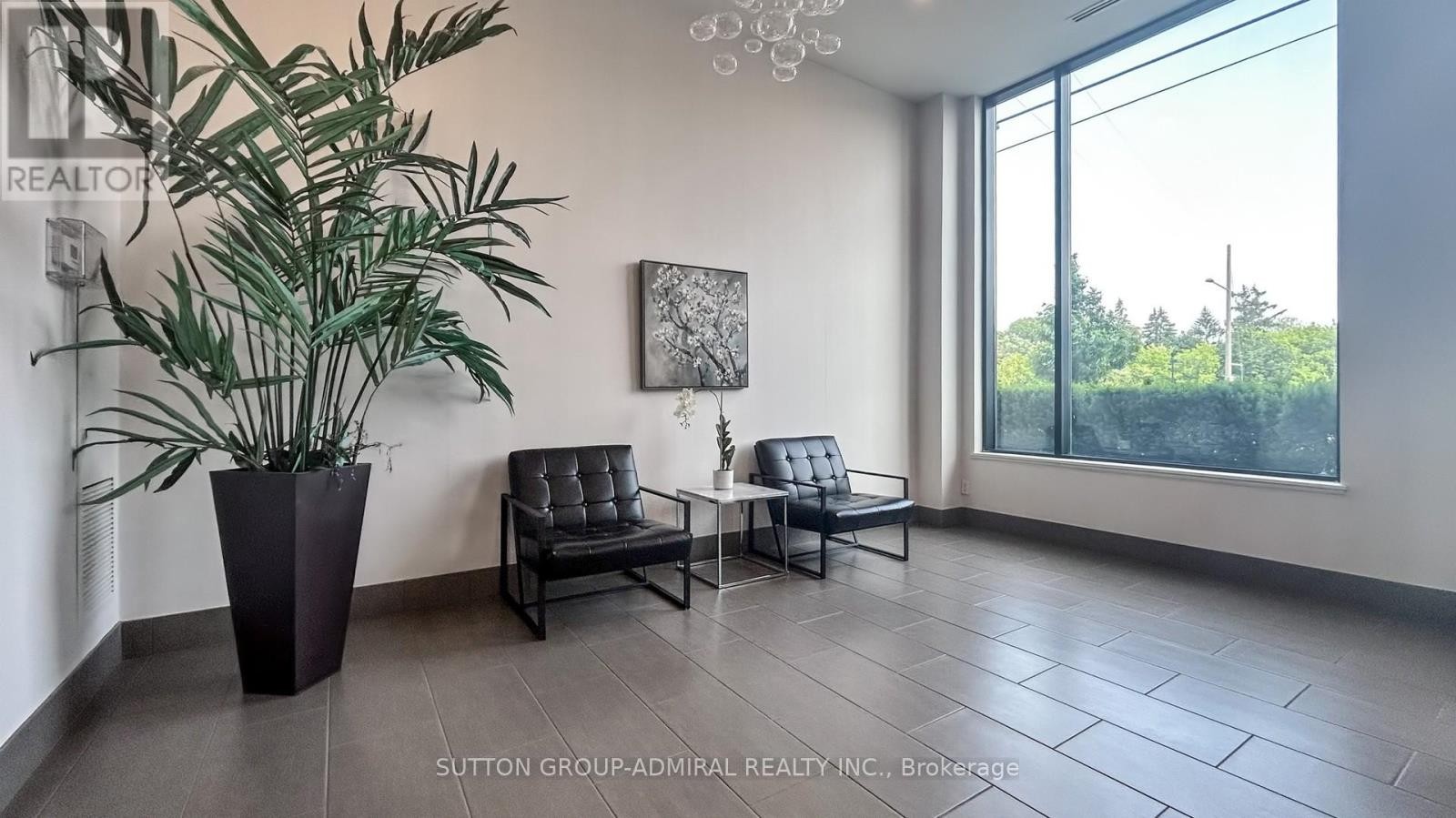 












103 - 4700 HIGHWAY 7 STREET

,
Vaughan (East Woodbridge),




Ontario
L4L0B4

