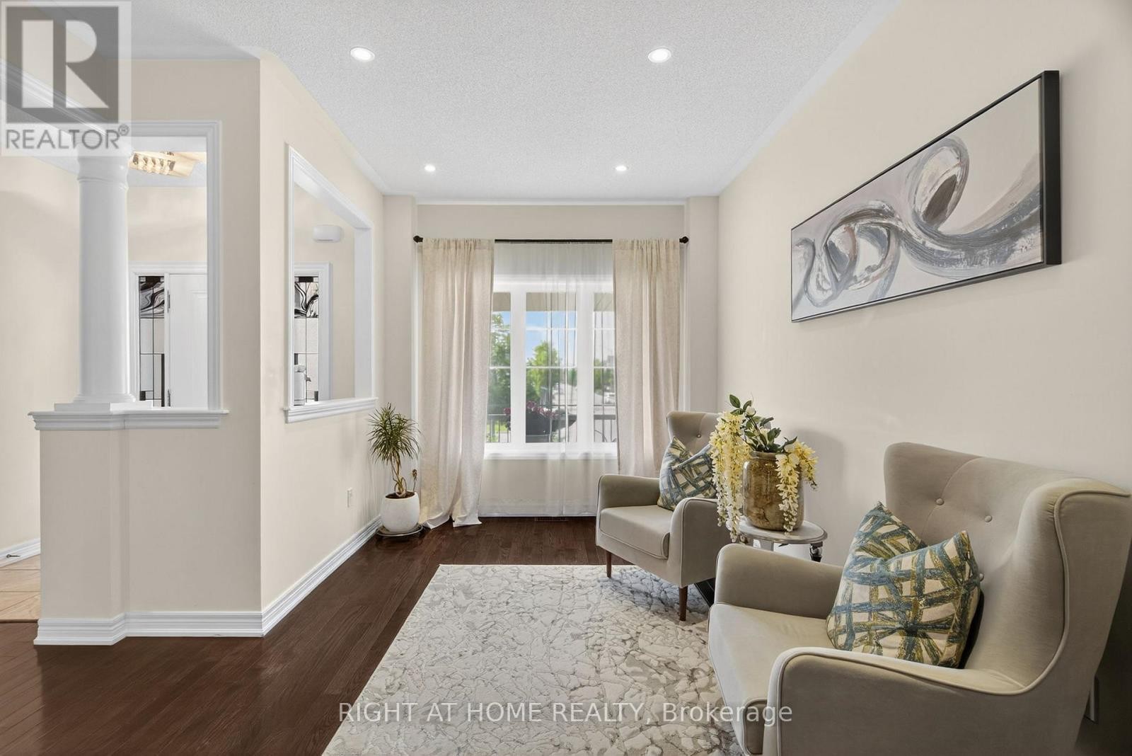 












268 CARRIER CRESCENT

,
Vaughan (Patterson),




Ontario
L6A4T4

