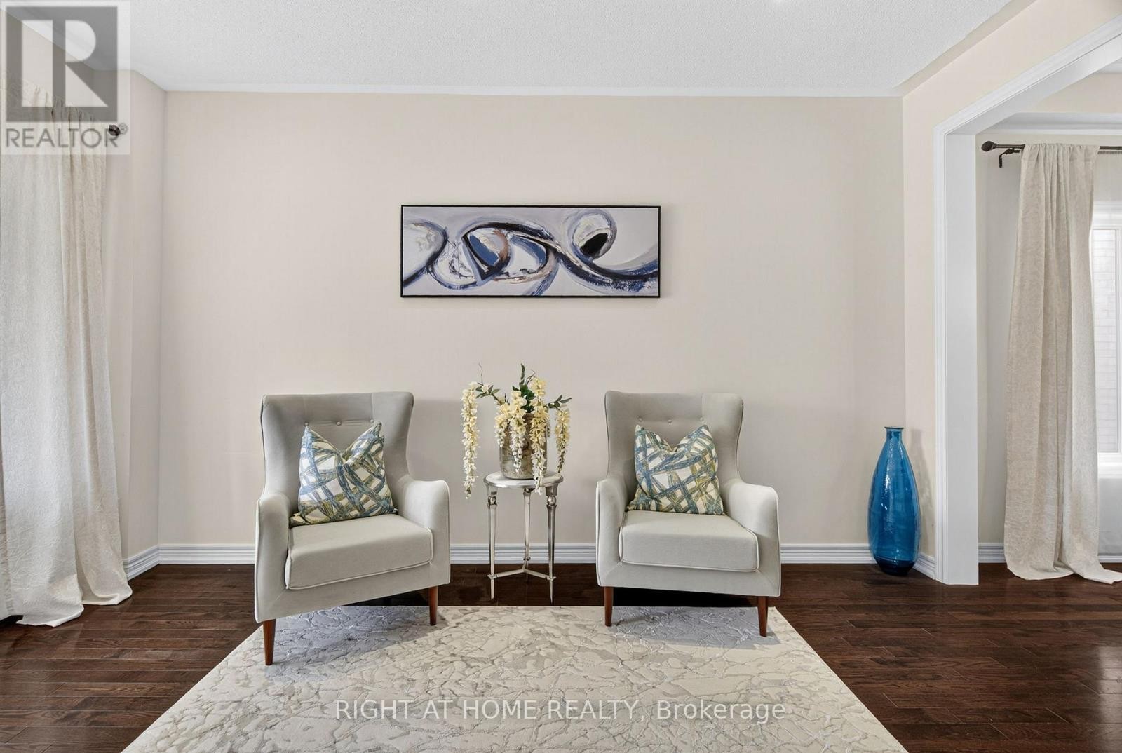












268 CARRIER CRESCENT

,
Vaughan (Patterson),




Ontario
L6A4T4


