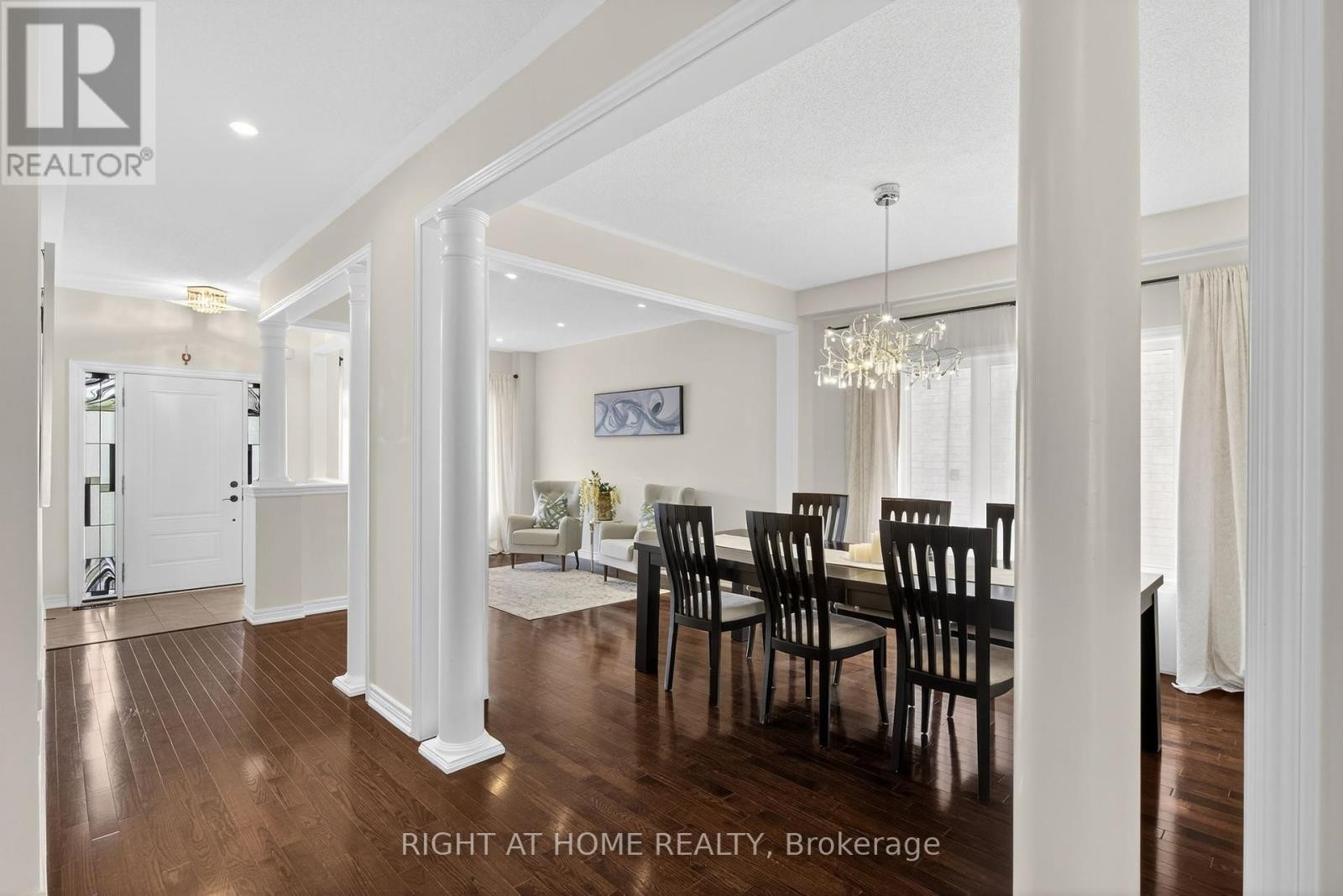 












268 CARRIER CRESCENT

,
Vaughan (Patterson),




Ontario
L6A4T4

