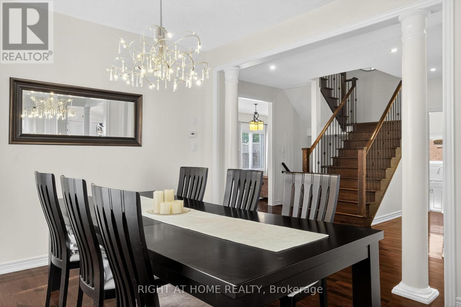 












268 CARRIER CRESCENT

,
Vaughan (Patterson),




Ontario
L6A4T4

