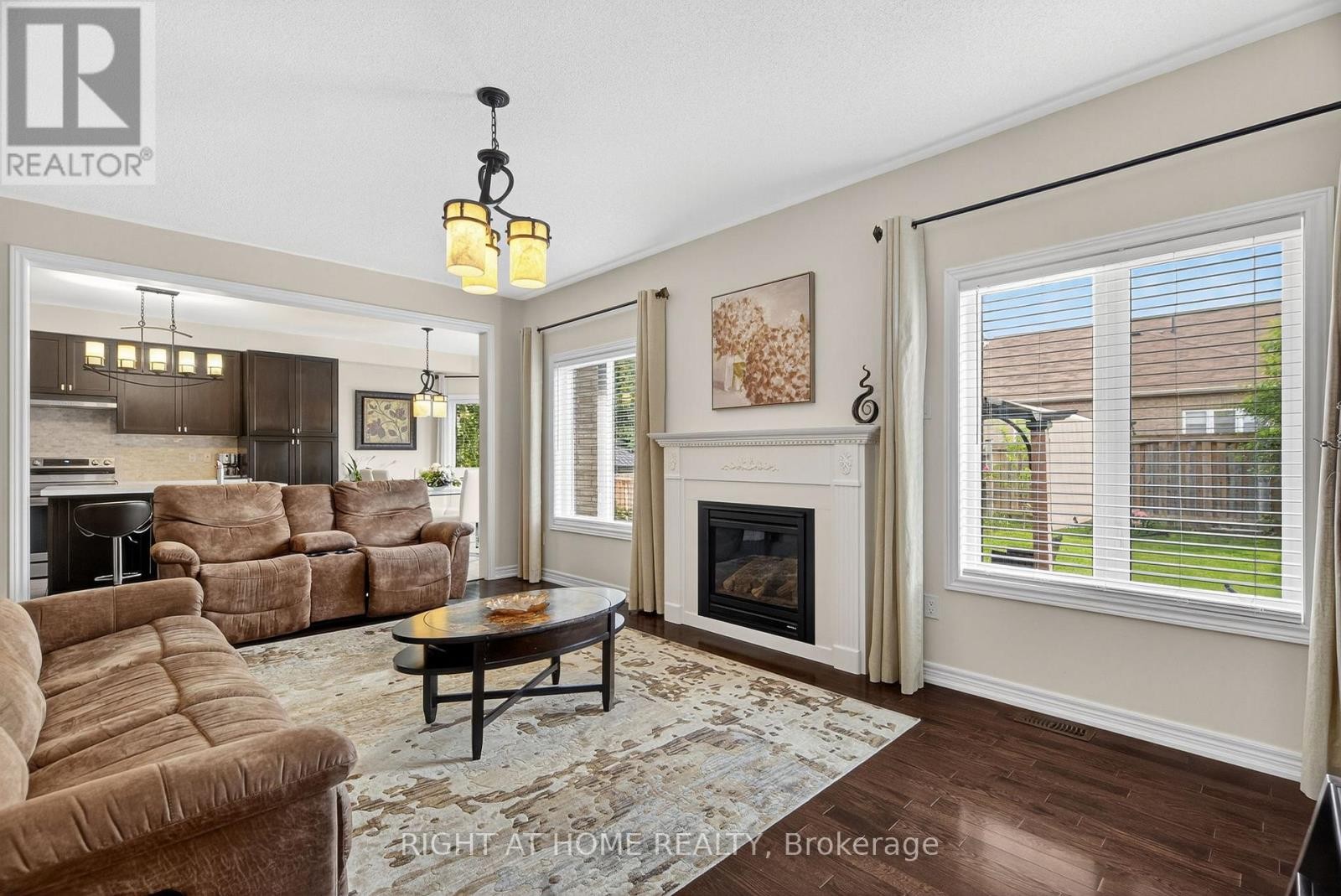 












268 CARRIER CRESCENT

,
Vaughan (Patterson),




Ontario
L6A4T4

