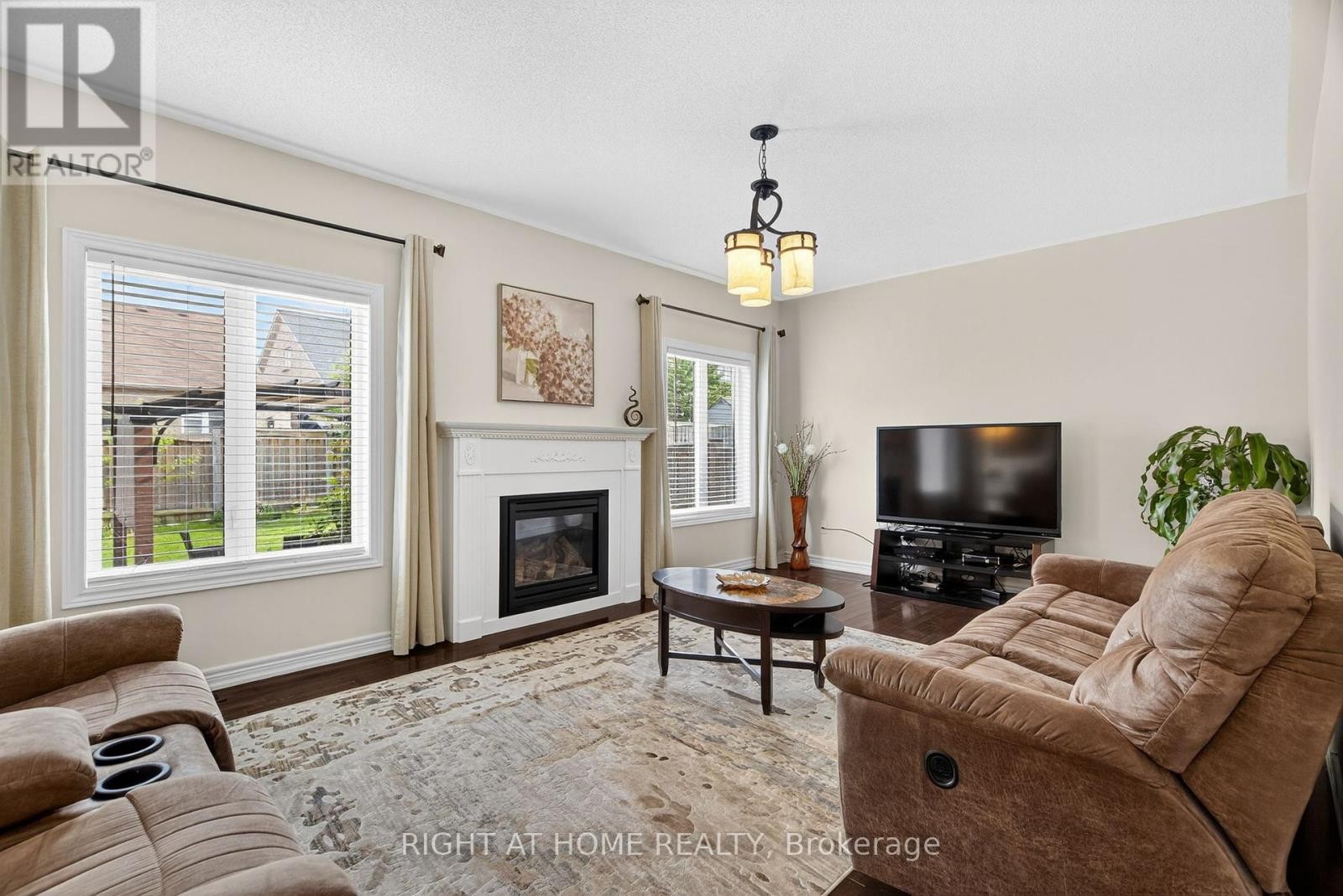 












268 CARRIER CRESCENT

,
Vaughan (Patterson),




Ontario
L6A4T4

