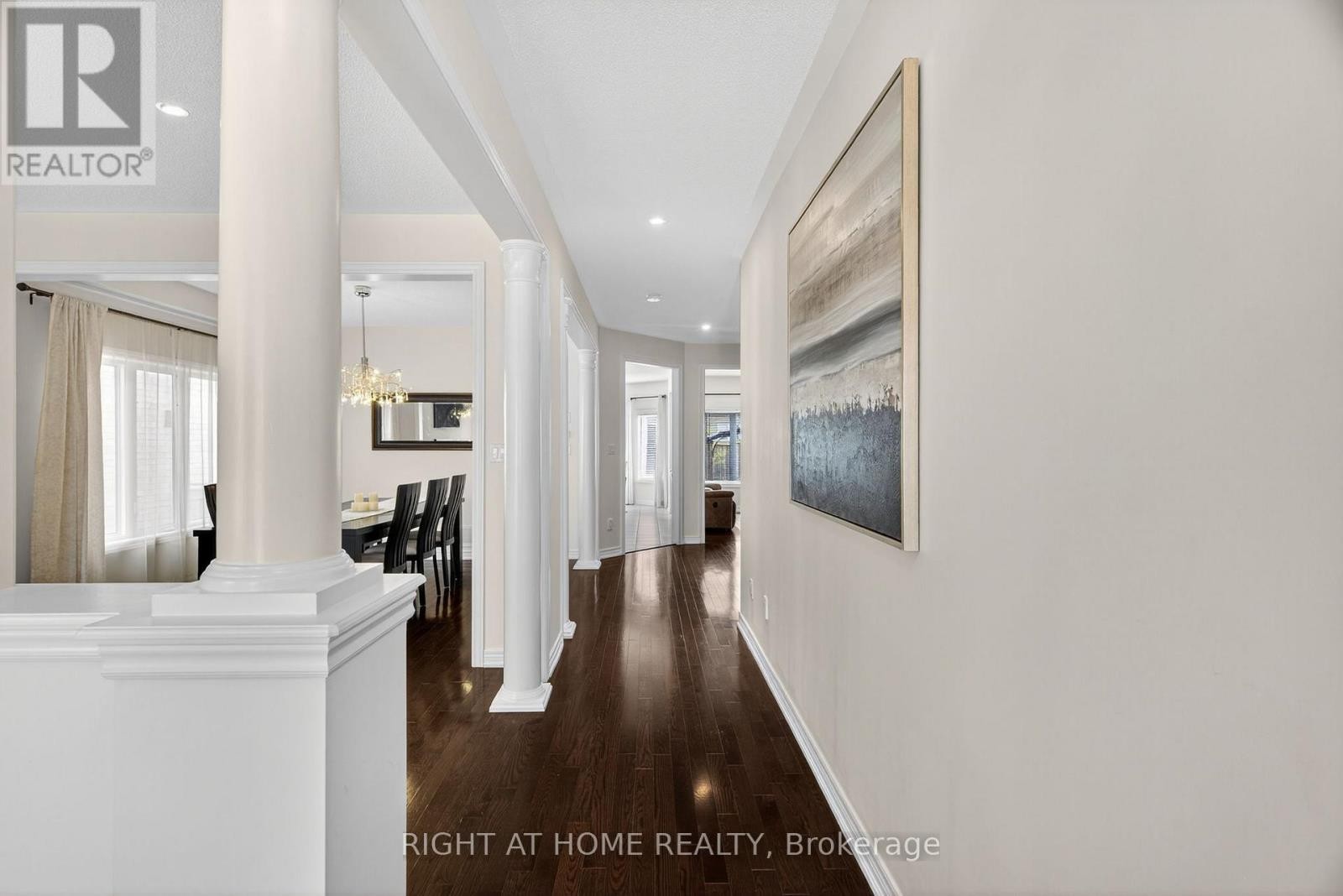 












268 CARRIER CRESCENT

,
Vaughan (Patterson),




Ontario
L6A4T4

