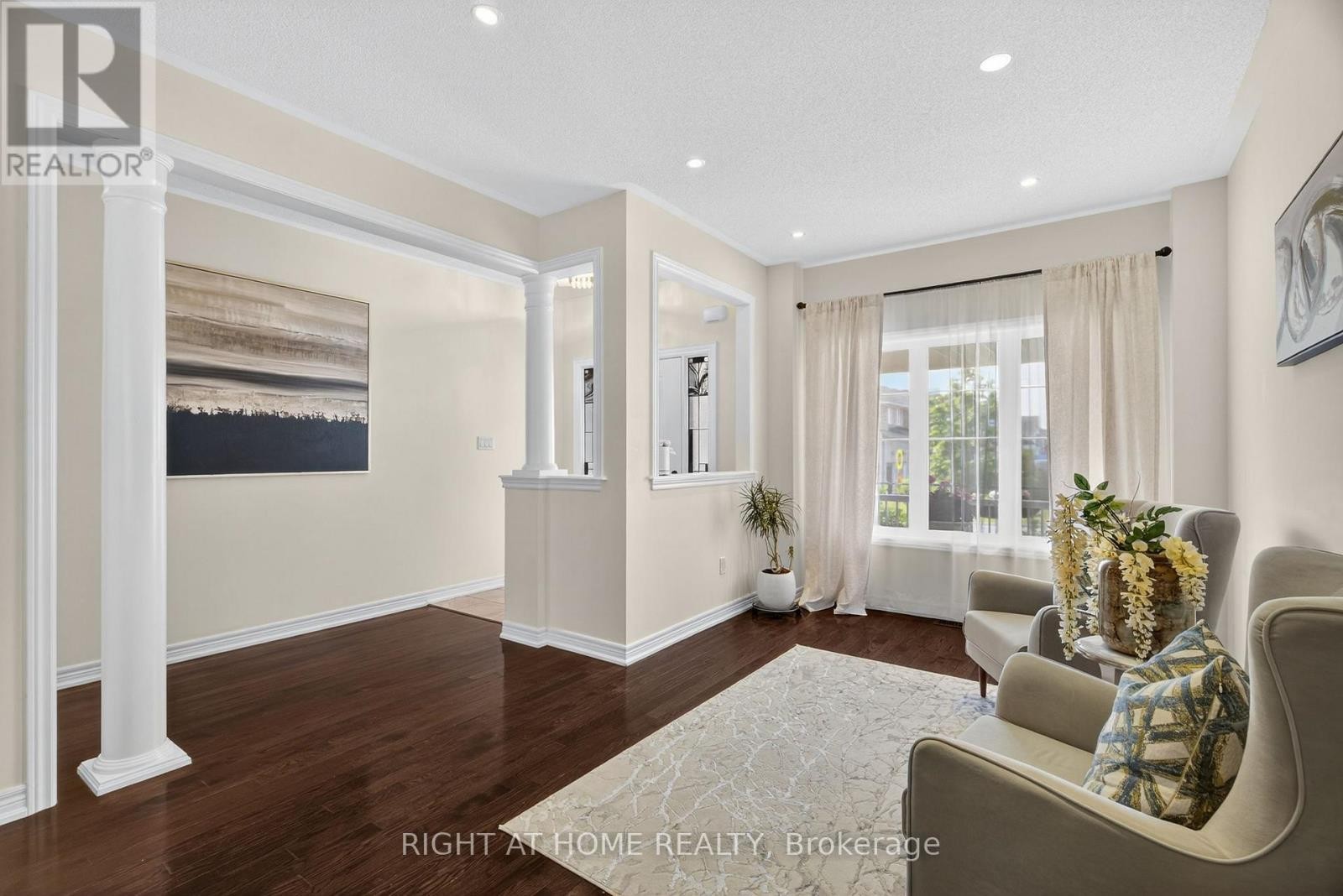












268 CARRIER CRESCENT

,
Vaughan (Patterson),




Ontario
L6A4T4

