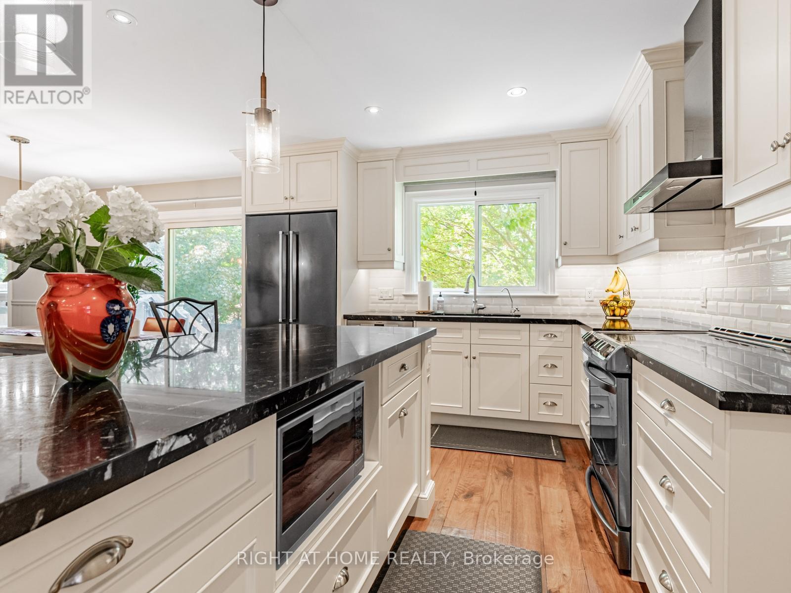 












116 BERYL AVENUE

,
Whitchurch-Stouffville (Stouffville),




Ontario
L4A7Y2

