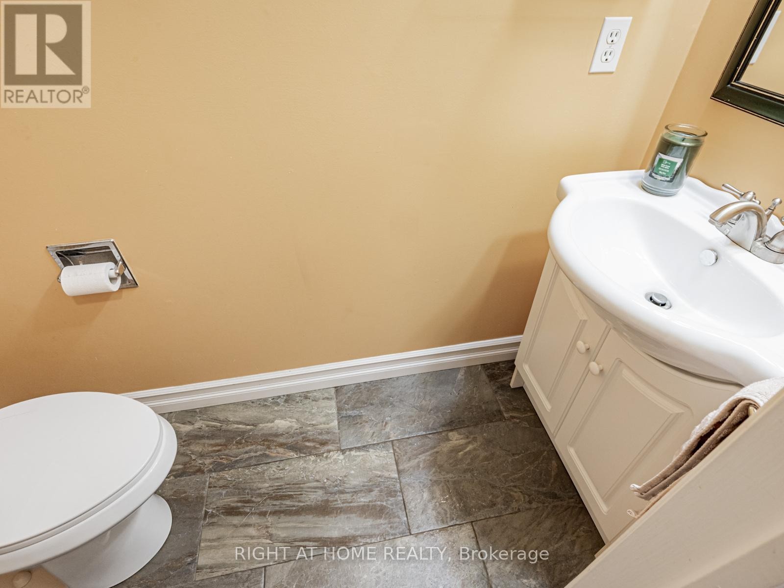 












116 BERYL AVENUE

,
Whitchurch-Stouffville (Stouffville),




Ontario
L4A7Y2

