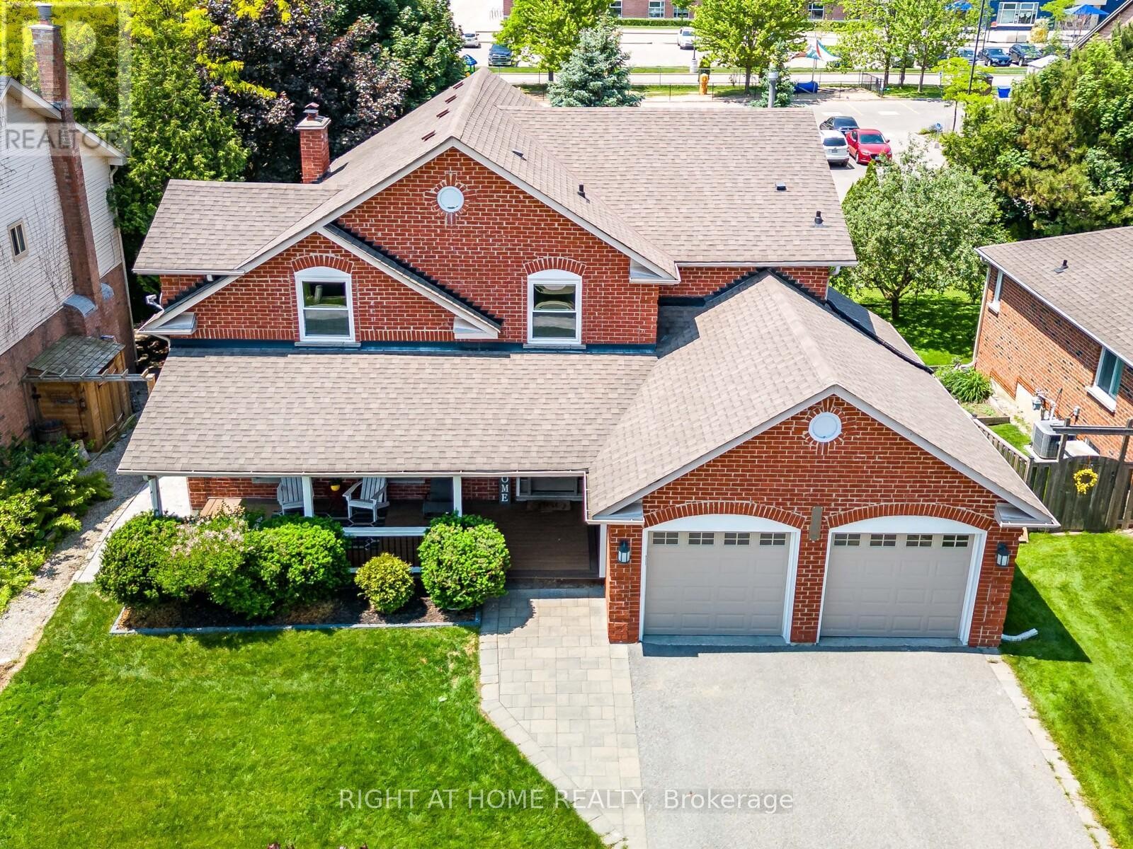 












116 BERYL AVENUE

,
Whitchurch-Stouffville (Stouffville),




Ontario
L4A7Y2

