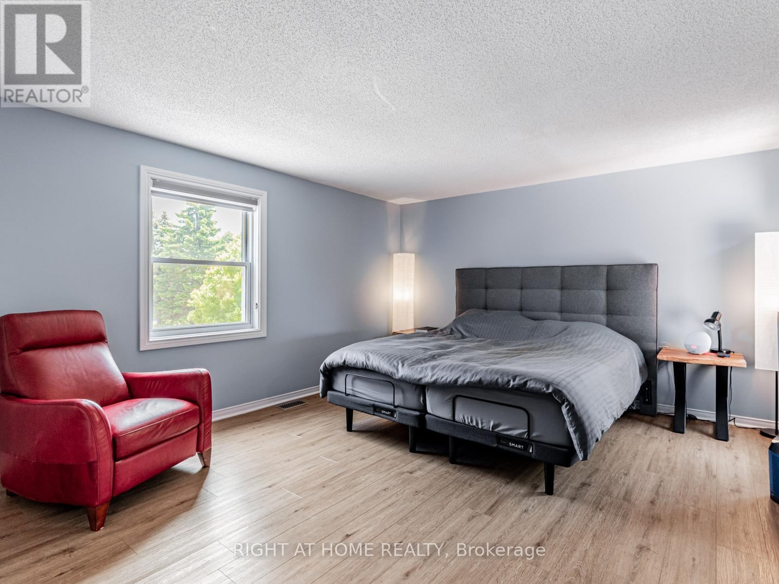 












116 BERYL AVENUE

,
Whitchurch-Stouffville (Stouffville),




Ontario
L4A7Y2

