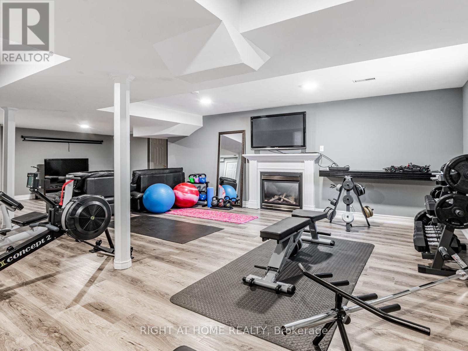 












116 BERYL AVENUE

,
Whitchurch-Stouffville (Stouffville),




Ontario
L4A7Y2

