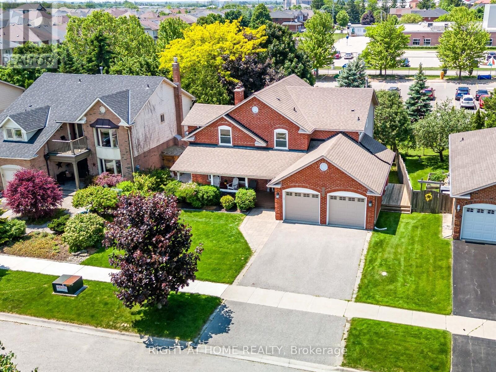 












116 BERYL AVENUE

,
Whitchurch-Stouffville (Stouffville),




Ontario
L4A7Y2

