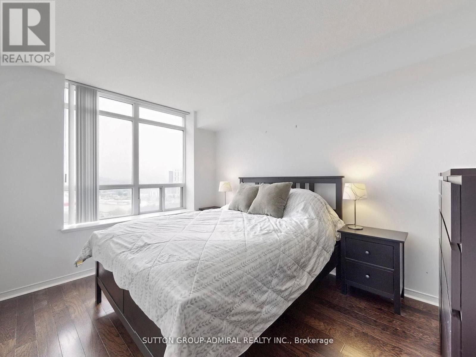 












LPH8 - 75 KING WILLIAM CRESCENT

,
Richmond Hill (Langstaff),




Ontario
L4B0C1

