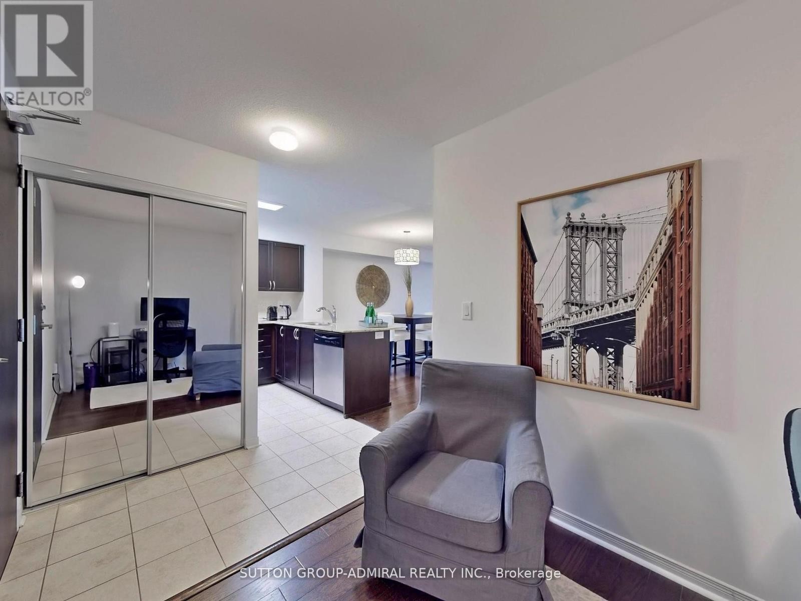 












LPH8 - 75 KING WILLIAM CRESCENT

,
Richmond Hill (Langstaff),




Ontario
L4B0C1


