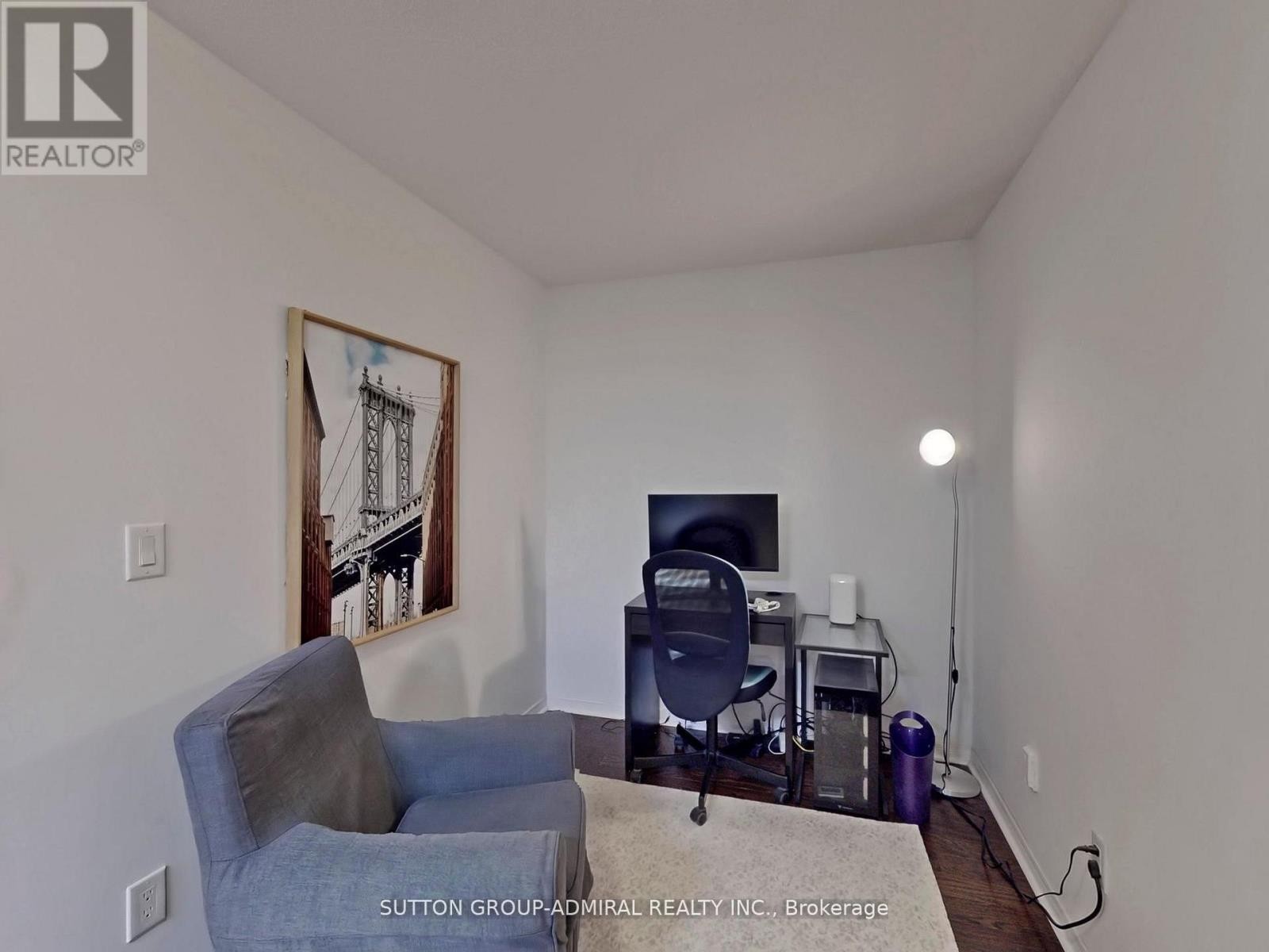 












LPH8 - 75 KING WILLIAM CRESCENT

,
Richmond Hill (Langstaff),




Ontario
L4B0C1

