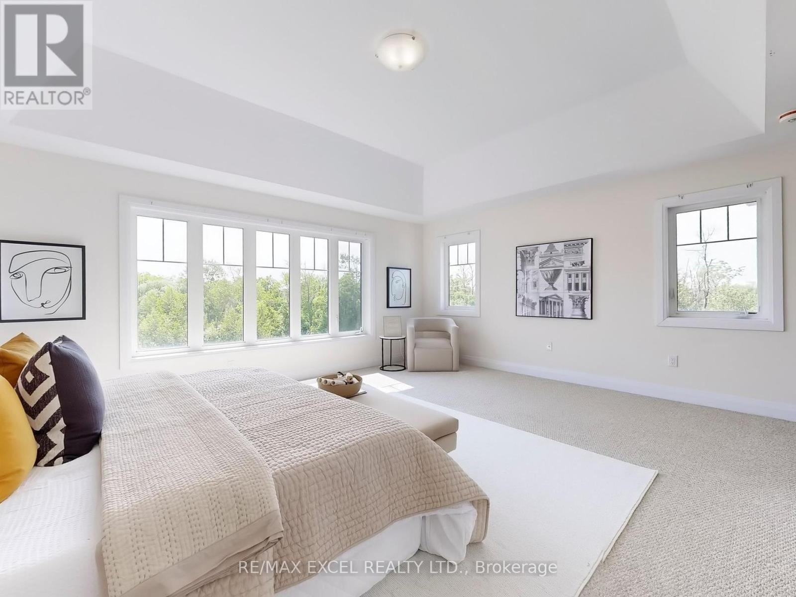 












192 BAKER HILL BOULEVARD

,
Whitchurch-Stouffville (Stouffville),




Ontario
L4A0W5

