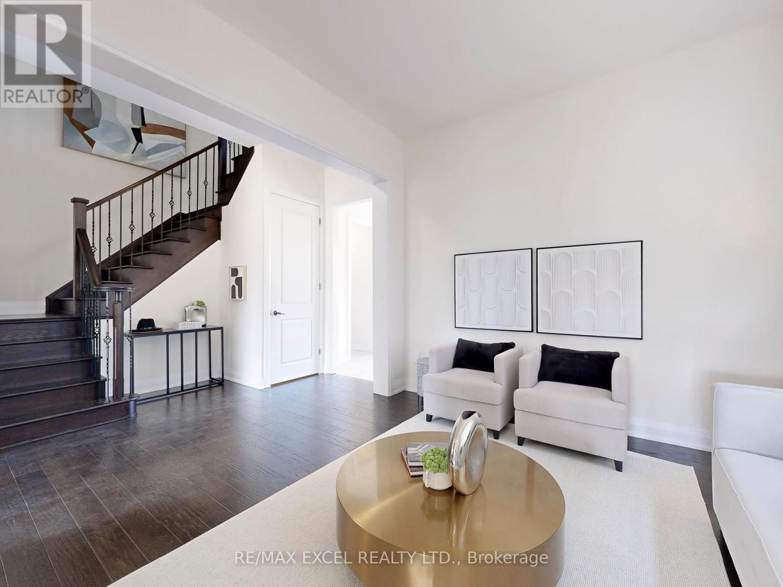 












192 BAKER HILL BOULEVARD

,
Whitchurch-Stouffville (Stouffville),




Ontario
L4A0W5

