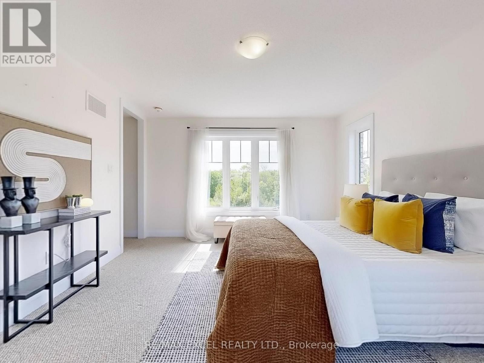 












192 BAKER HILL BOULEVARD

,
Whitchurch-Stouffville (Stouffville),




Ontario
L4A0W5

