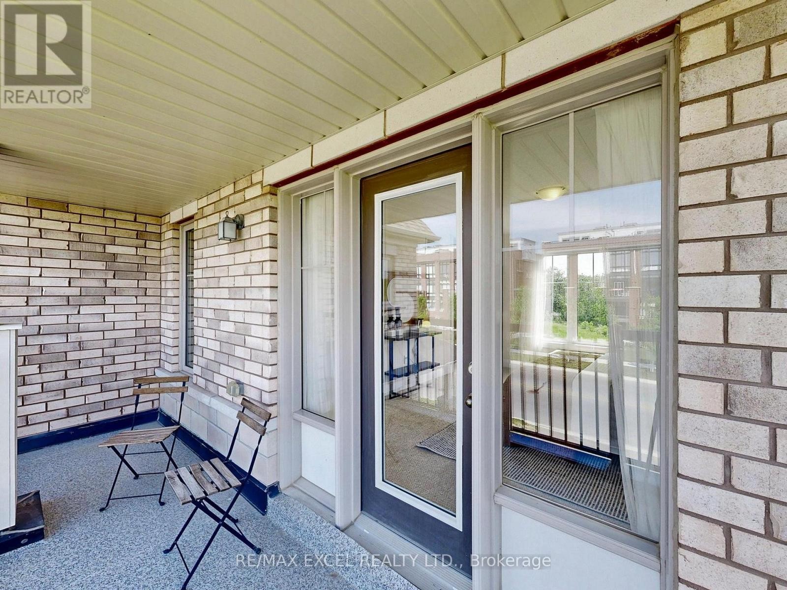 












192 BAKER HILL BOULEVARD

,
Whitchurch-Stouffville (Stouffville),




Ontario
L4A0W5

