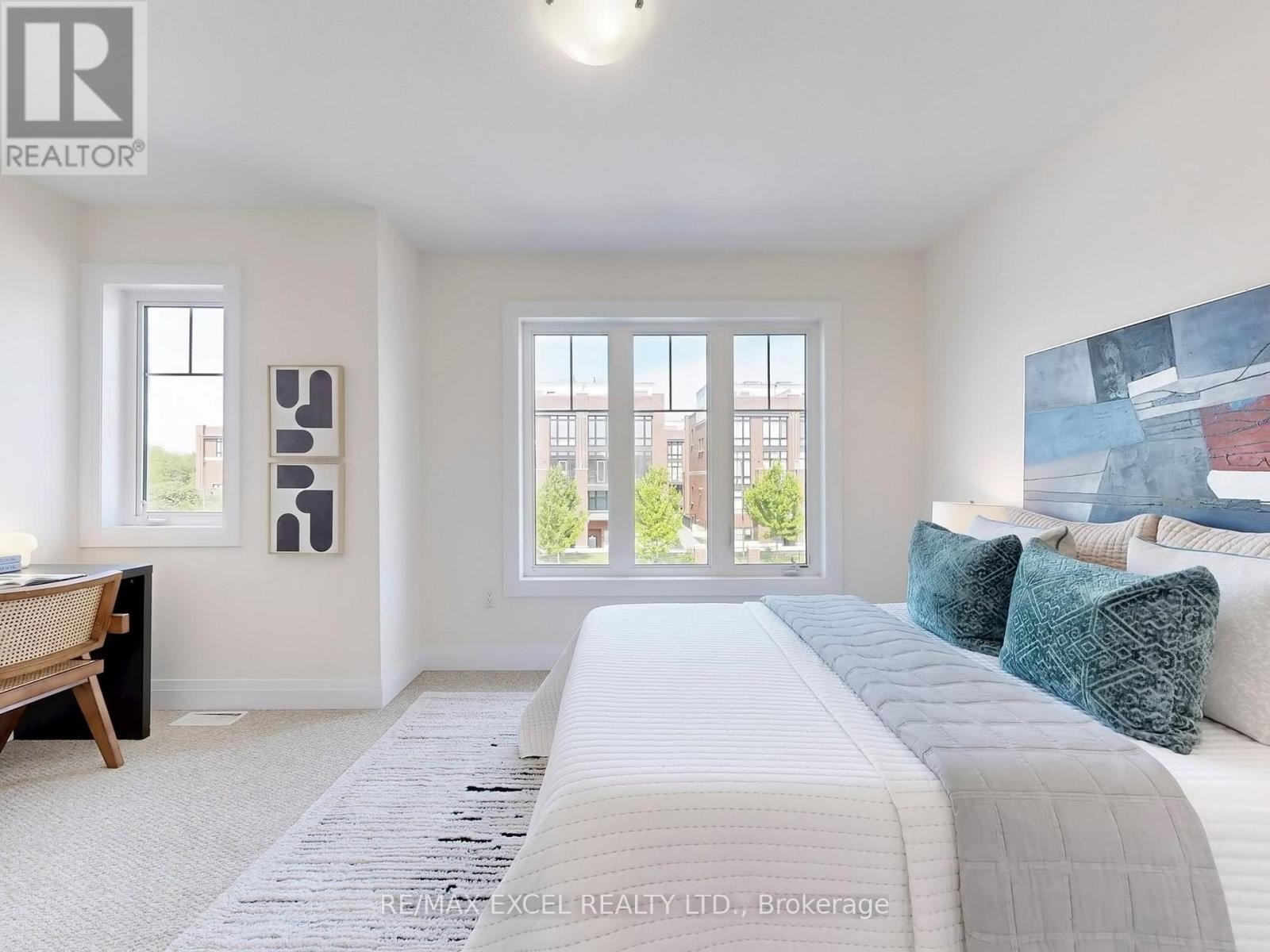 












192 BAKER HILL BOULEVARD

,
Whitchurch-Stouffville (Stouffville),




Ontario
L4A0W5

