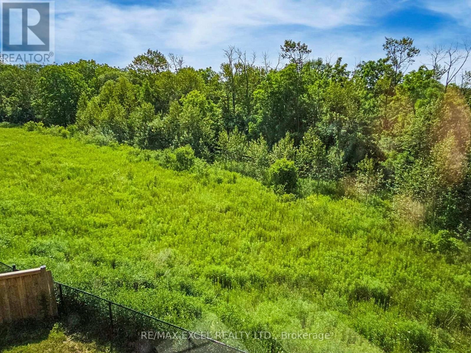 












192 BAKER HILL BOULEVARD

,
Whitchurch-Stouffville (Stouffville),




Ontario
L4A0W5

