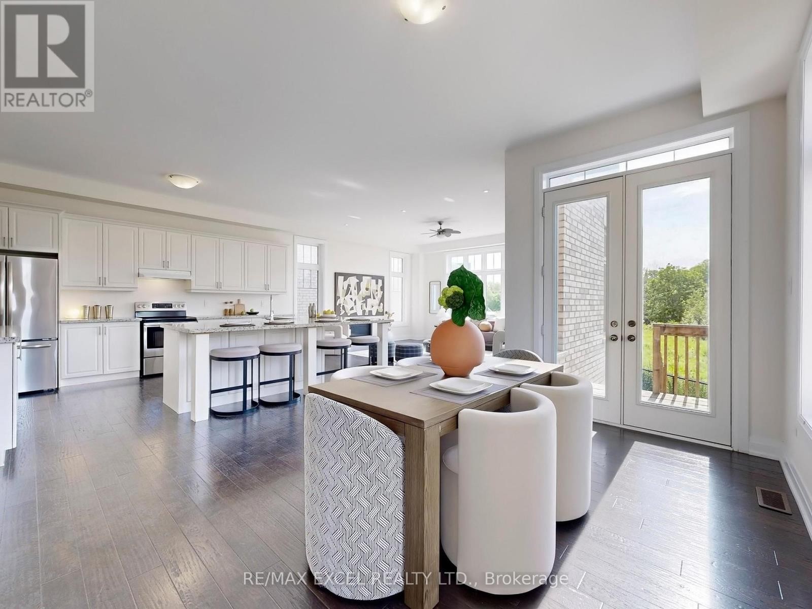












192 BAKER HILL BOULEVARD

,
Whitchurch-Stouffville (Stouffville),




Ontario
L4A0W5

