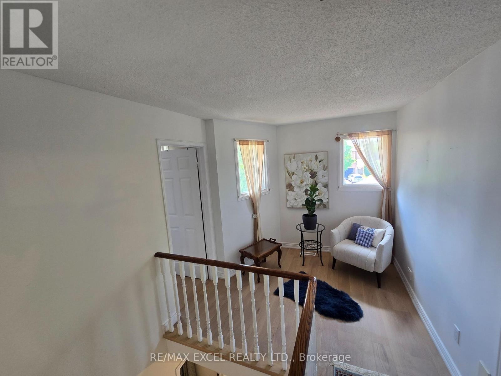 












19 MARSH STREET N

,
Richmond Hill (North Richvale),




Ontario
L4C7P2

