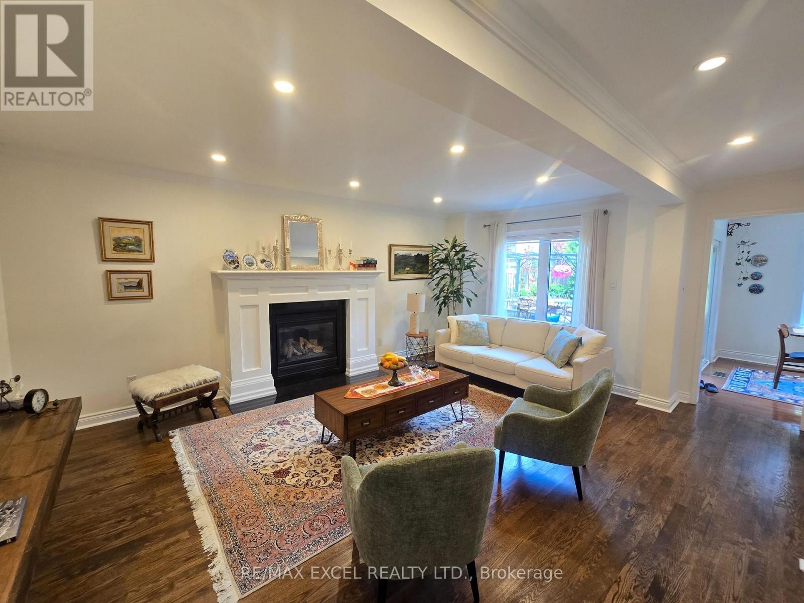 












19 MARSH STREET N

,
Richmond Hill (North Richvale),




Ontario
L4C7P2

