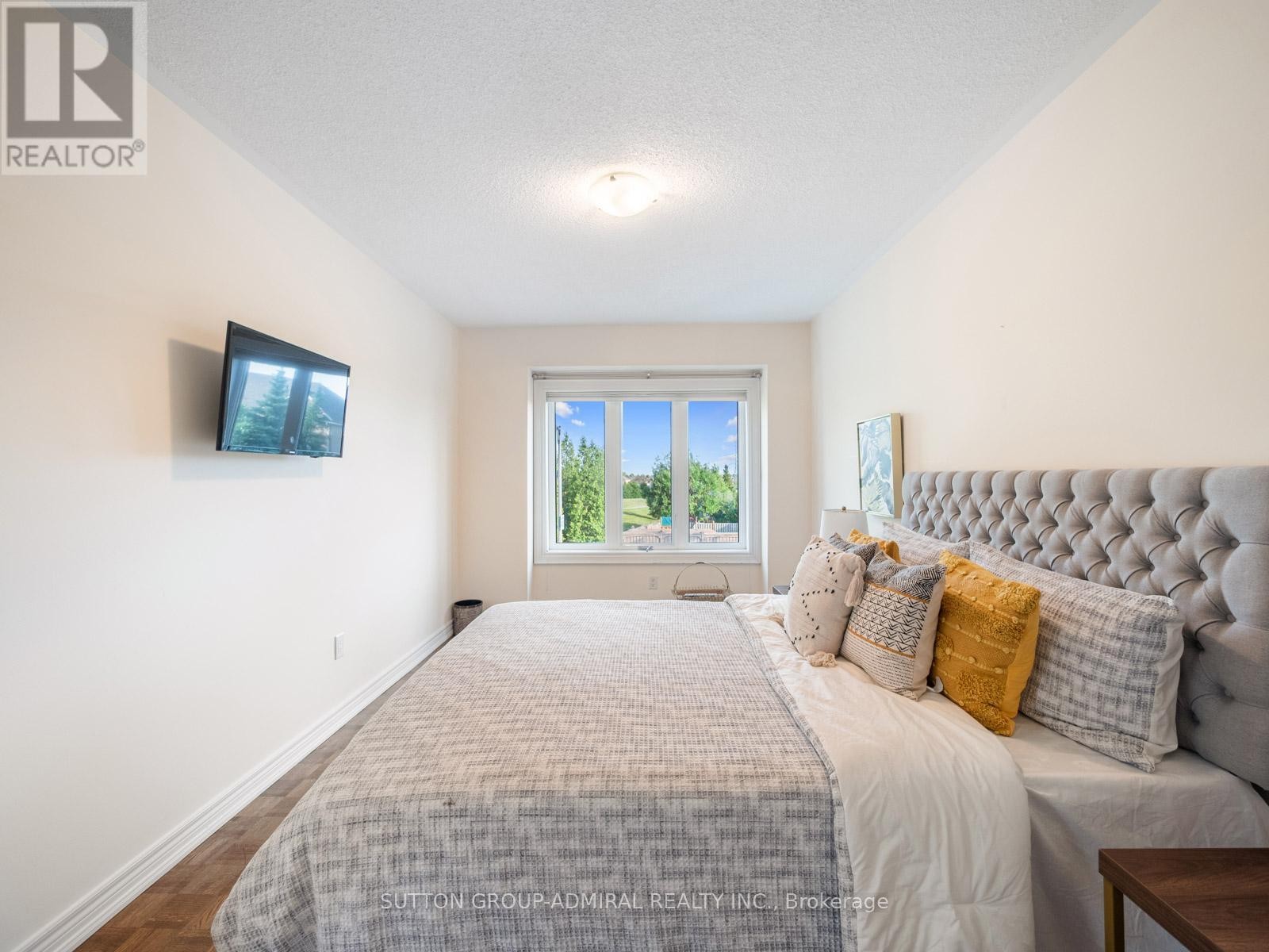 












298 SONOMA BOULEVARD

,
Vaughan (Sonoma Heights),




Ontario
L4H1R5

