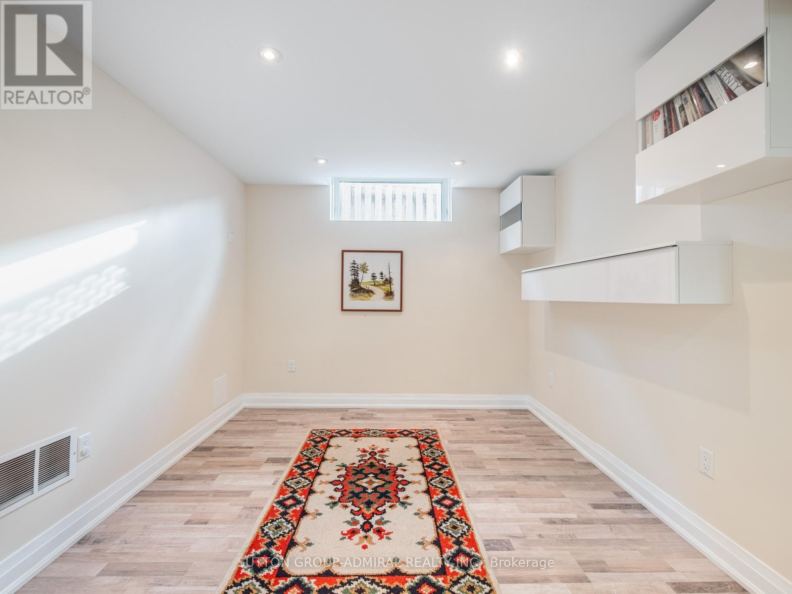 












298 SONOMA BOULEVARD

,
Vaughan (Sonoma Heights),




Ontario
L4H1R5

